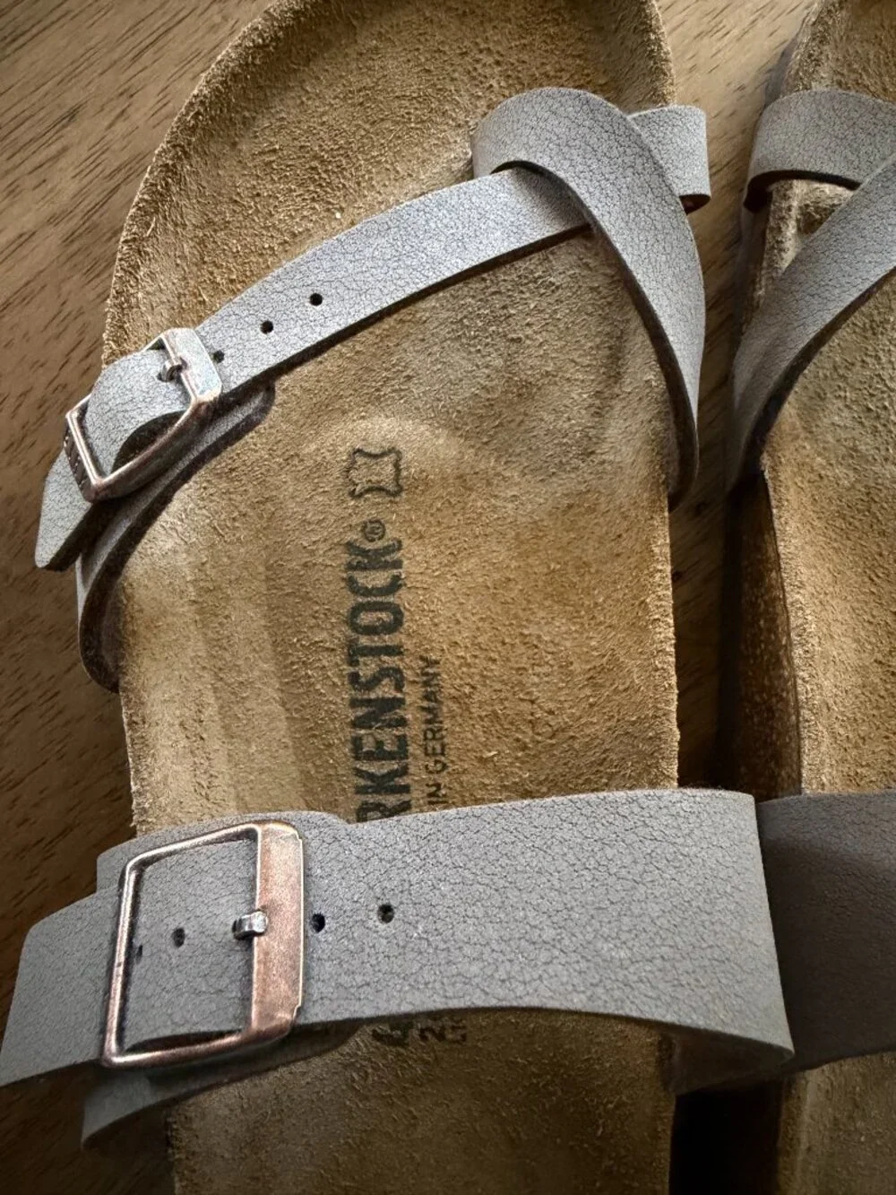 Women's Birkenstock Mayari Thong Sandal (Mocha)